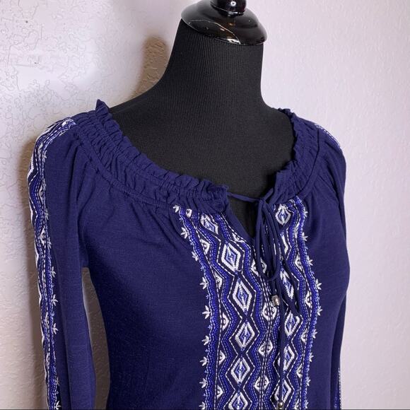 WHBM navy blue white embroidered peasant boho top size XXS - Picture 2 of 13
